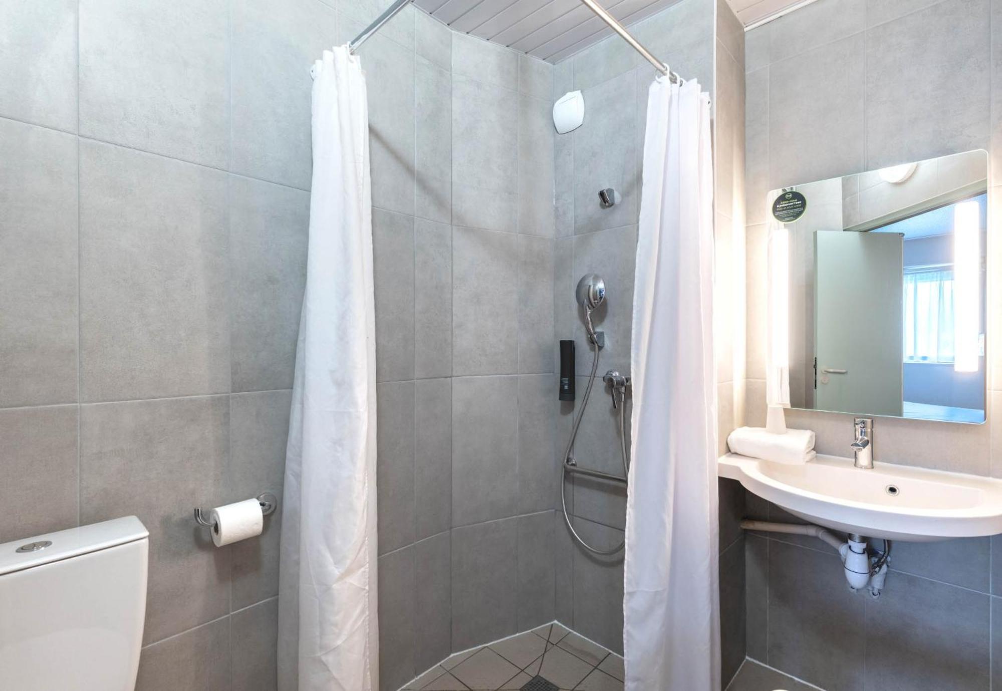 B&B Hotel Lille Lezennes Stade Pierre Mauroy Ngoại thất bức ảnh