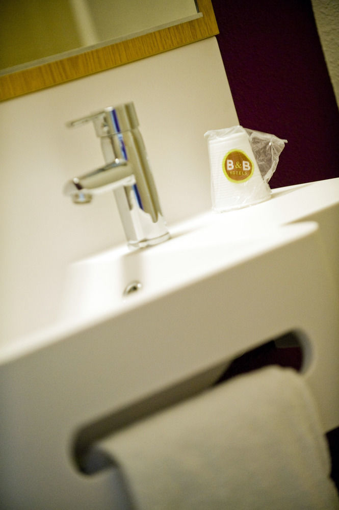 B&B Hotel Lille Lezennes Stade Pierre Mauroy Ngoại thất bức ảnh